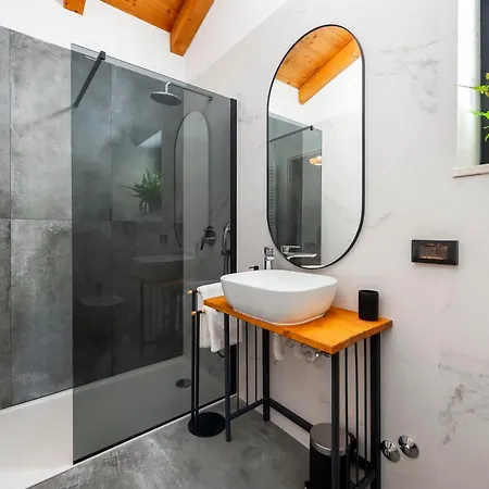 Holiday home House With Jacuzzi And Sauna Rovinj