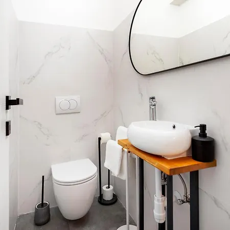 House With Jacuzzi And Sauna Holiday home Rovinj