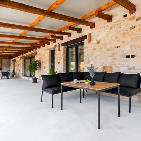 House With Jacuzzi And Sauna * Rovinj