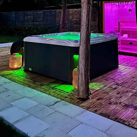 Tatil Evi House With Jacuzzi And Sauna